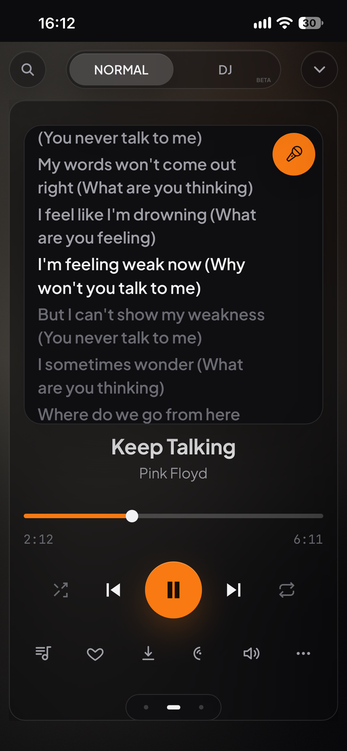 Soundsible en un móvil, con el reproductor y la letra sincronizada